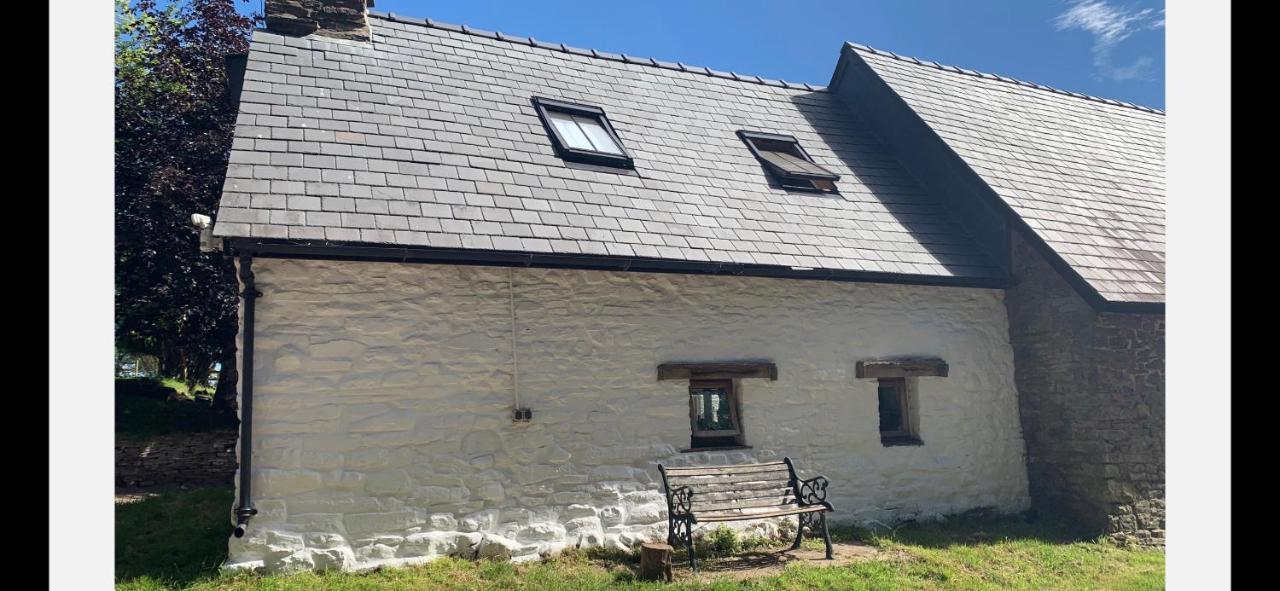 Ty Fferm Hen, Ancient Farmhouse, Coity Bach Talybont-on-Usk Exterior photo